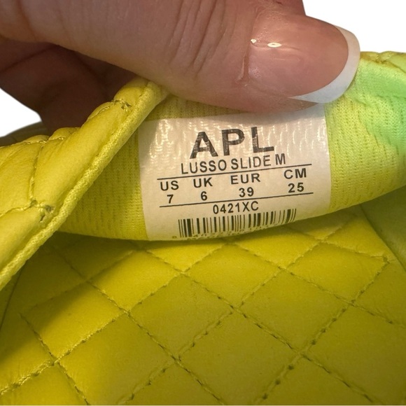 APL Lusso Slide in Bright Citrus Men’s Size 7/ Women’s 5.5 Unisex Sandal - Picture 7 of 9